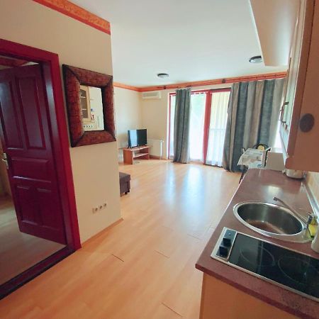 Ddb Apartman Siofok Ngoại thất bức ảnh